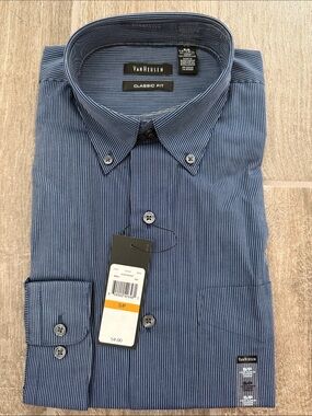Van Heusen Men’s blue dress shirt size 14 - 14.5 small Classic Fit Wrinkle Free